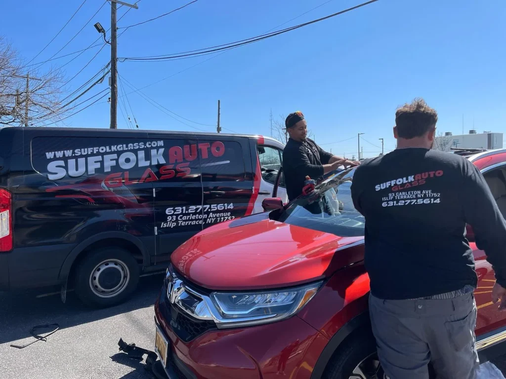 Bay Shore NY Commercial & Specialty Vehicle Glass Repair