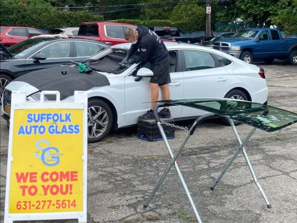 Emergency Auto Glass Repair East Islip NY