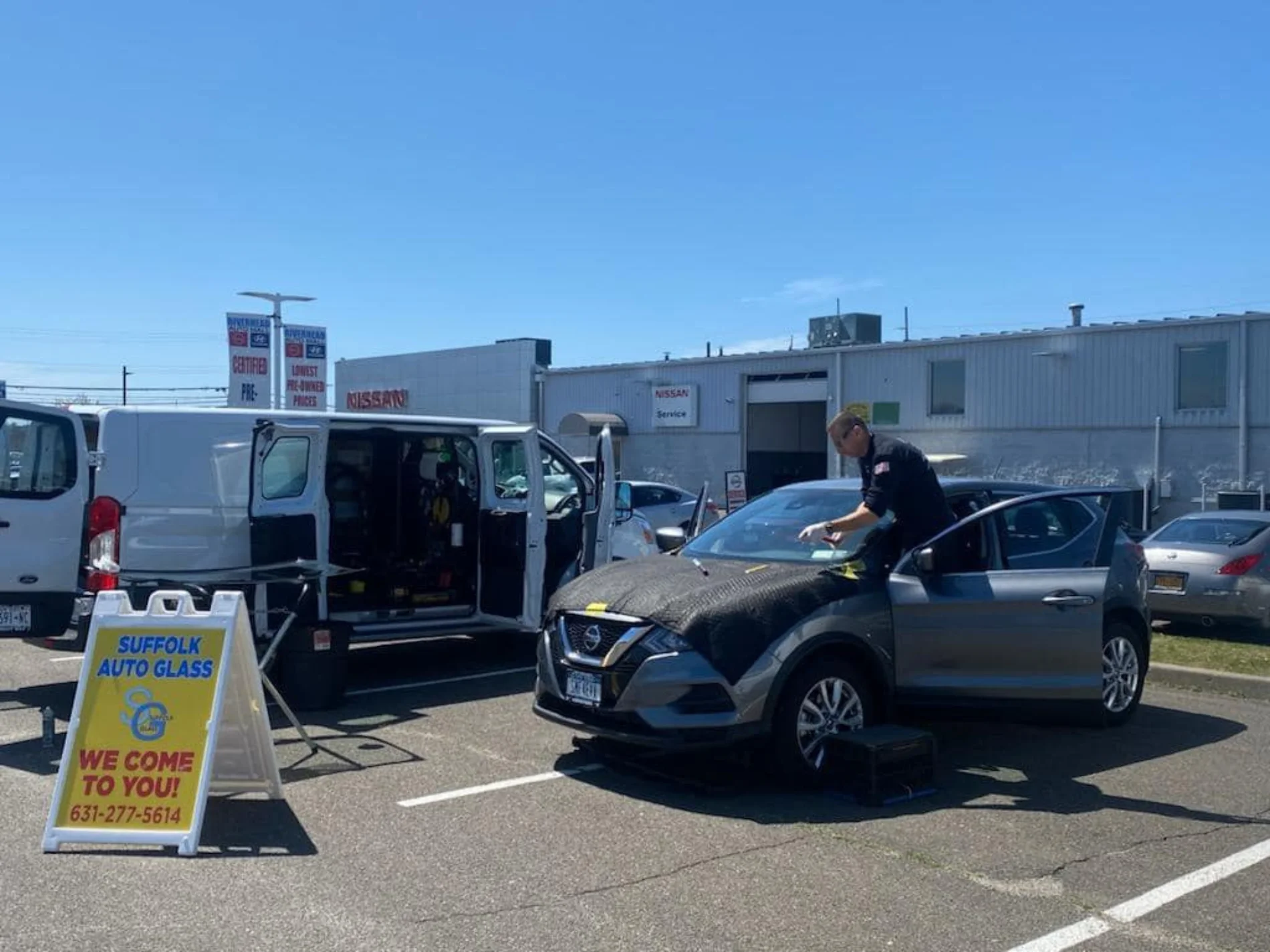Nissan Windshield Installation Dealership Mobile Service